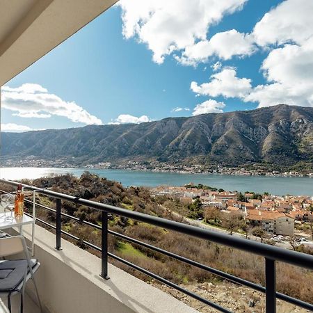 Lana Sea View Apartment Kotor Exterior photo